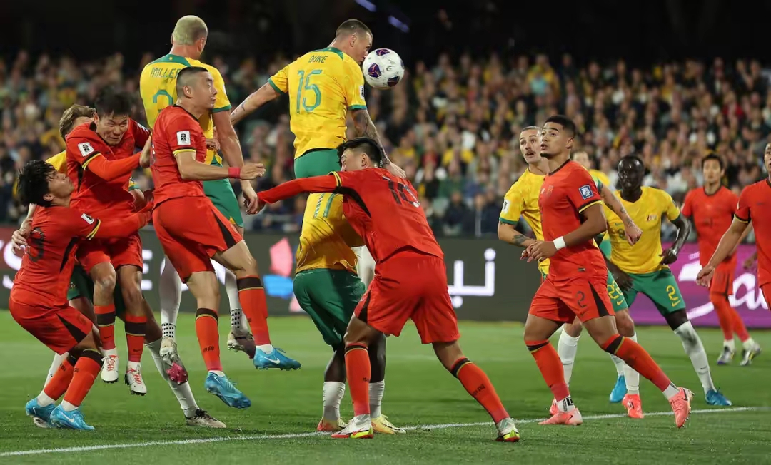 赛地聚焦：欧超杯集结日热度飙升，金州勇士迎来里程碑，底气十足，训练强度明显提升的简单介绍