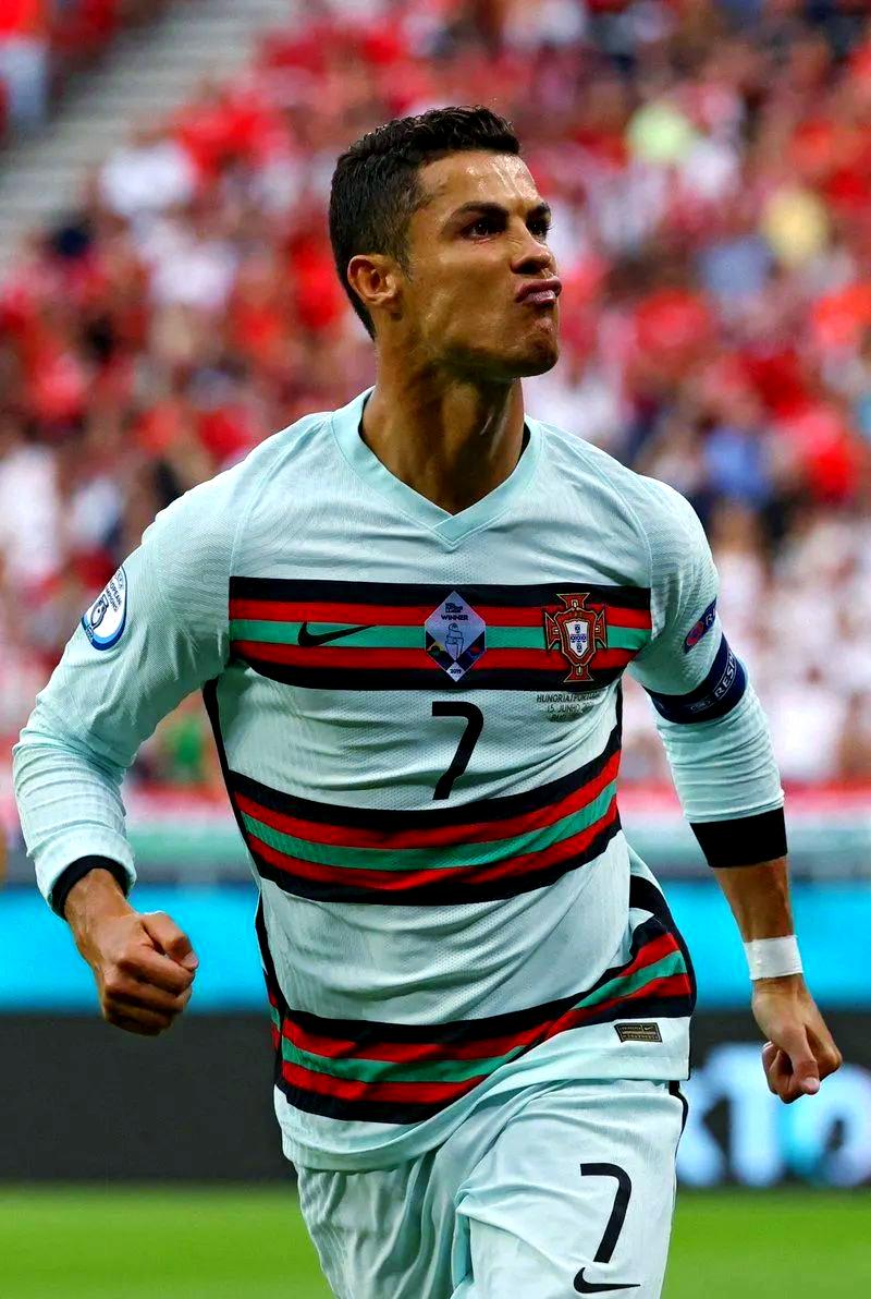 C罗回归赛场,回归赛场首场状态亮眼,公牛观众沸腾!的简单介绍 C罗回归赛场,回归赛场首场状态亮眼,公牛观众沸腾!的简单介绍